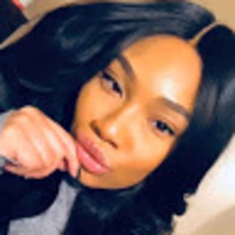 Meet your Posher, Taya